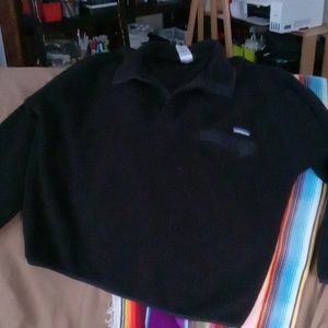 Men's XL Patagonia Snap Tee black and seldom worn.